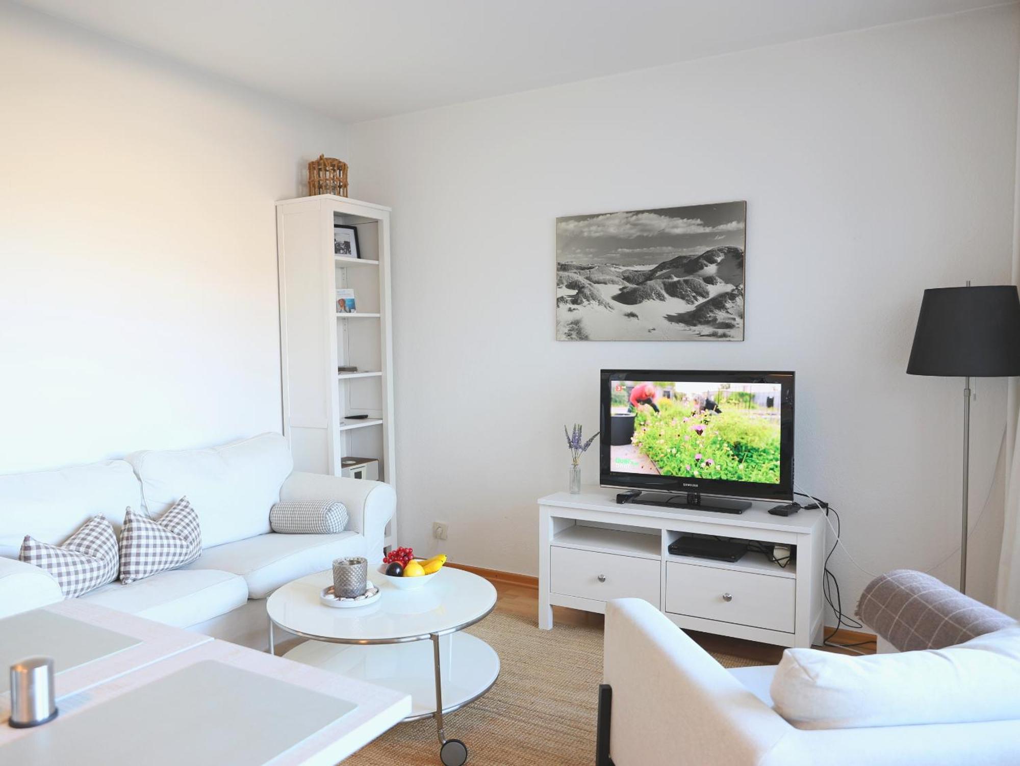 Modernes 2-Zimmer-Appartement Mit Balkon. 베스터란트 외부 사진