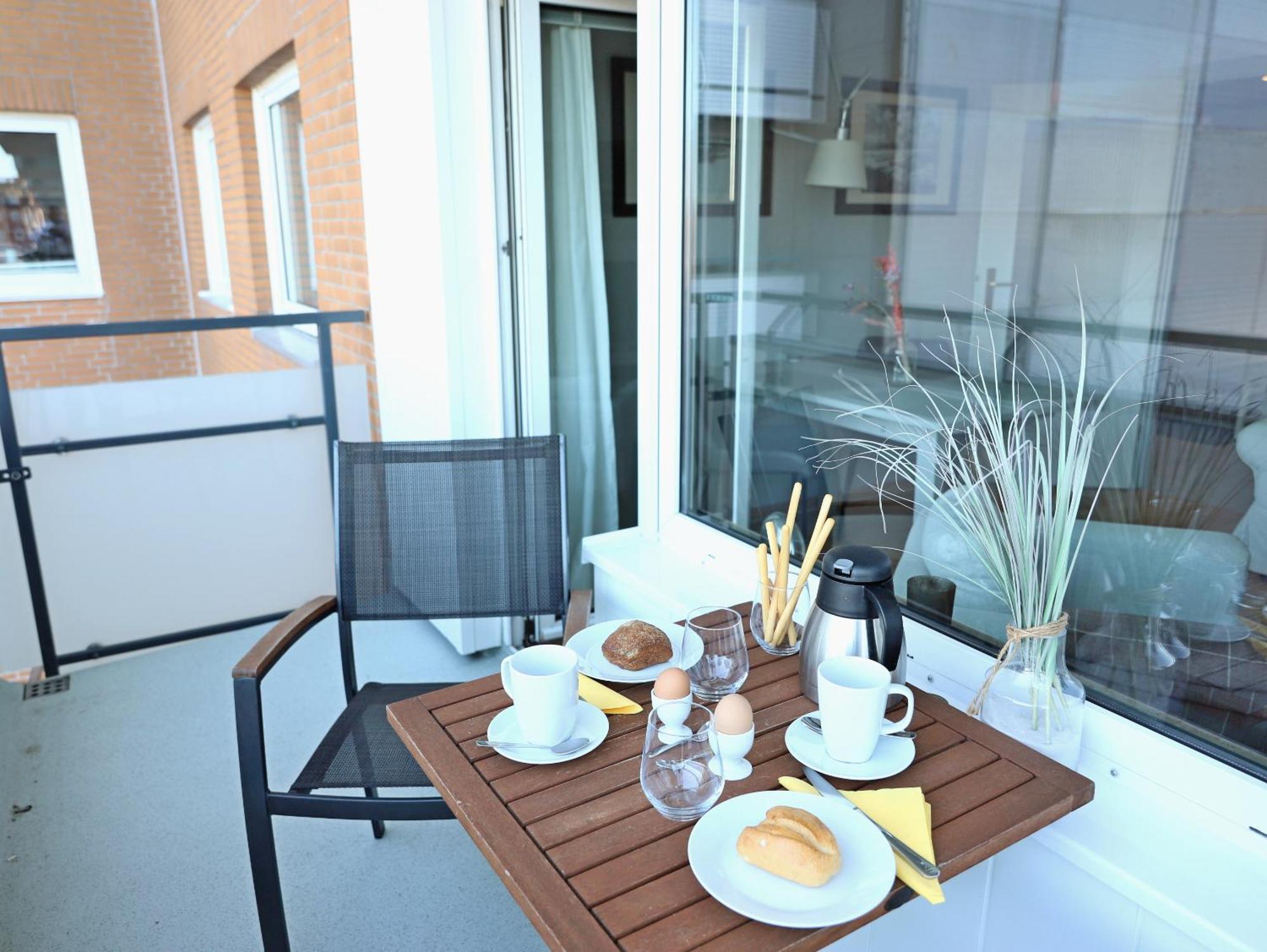 Modernes 2-Zimmer-Appartement Mit Balkon. 베스터란트 외부 사진